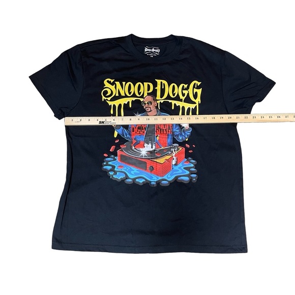 Dogg Supply by Snoop Dogg black graphic colorful L size t-shirt drip turntable - Picture 4 of 5